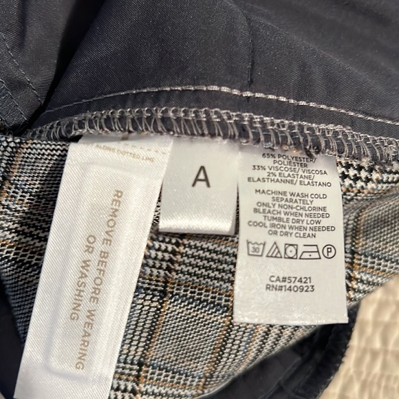 Loft NWT High Waist Curvy Plaid Trousers Size 10 Petite. Very flattering fit. - Picture 5 of 5